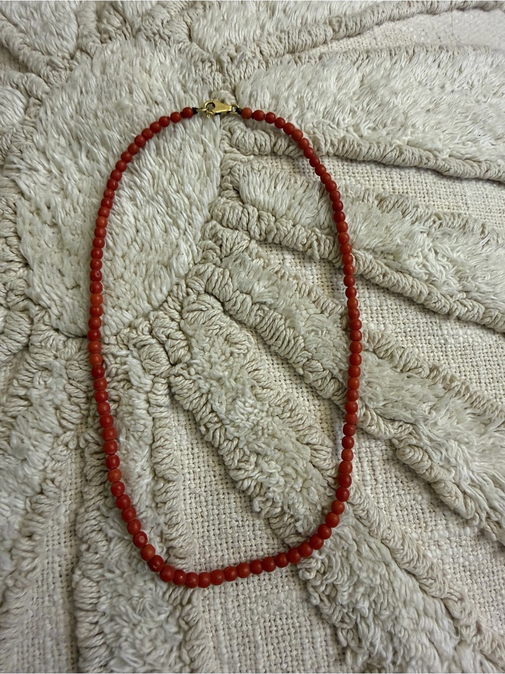 Vintage Natural Red Coral Bead Necklace 16" 10.15g 18K Gold Clasp BREV Italian - Picture 3 of 16